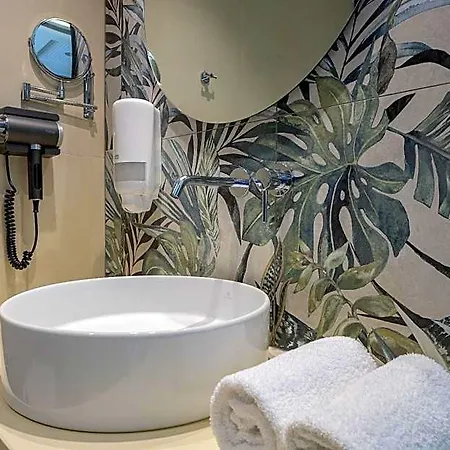 Oceanis Park 4*
