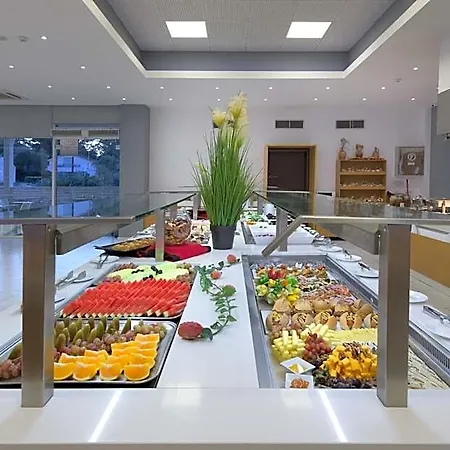 Oceanis Park Hotell